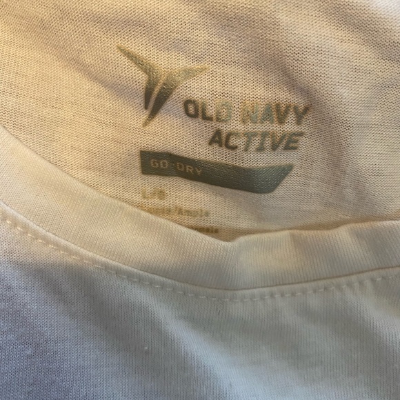 EUC Old Navy positive gradient muscle tee. Size L - Picture 4 of 4